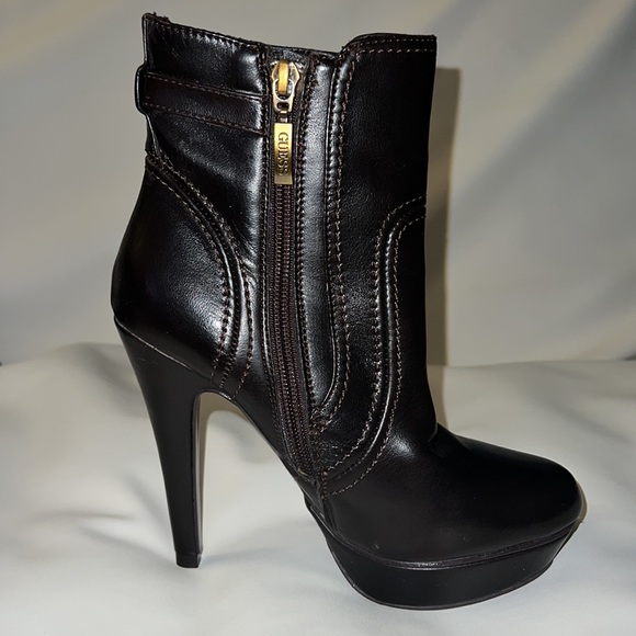NWOT GUESS STILETTO BOOTS - Picture 7 of 7